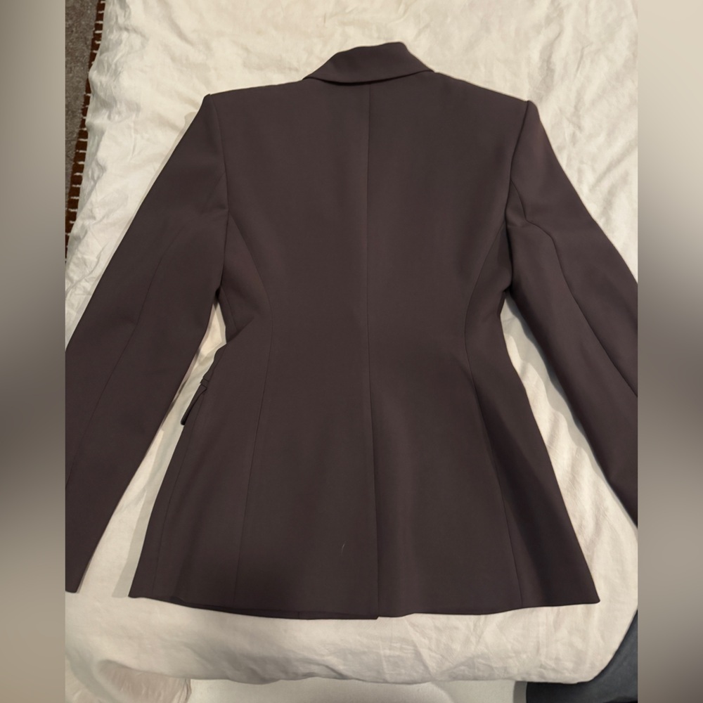 Aritzia- Babaton Standout Blazer (Re)essential - Brown - Picture 4 of 4